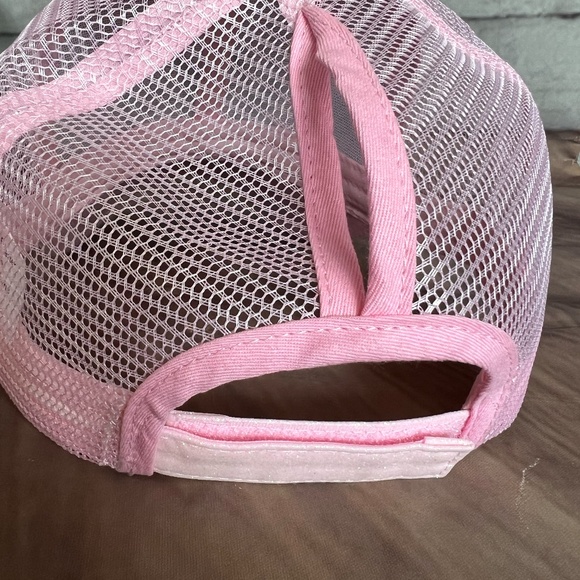 NWOT-GLITTER PONYTAIL TRUCKER HAT LIGHT PINK - Picture 6 of 14